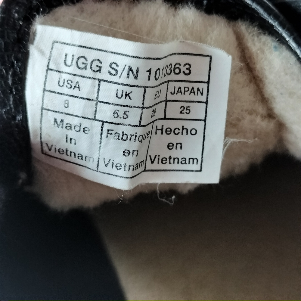 UGG Taya Croco Black Leather Tie Up Sneakers 8 Fur Travel Comfort Sporty - Picture 9 of 9
